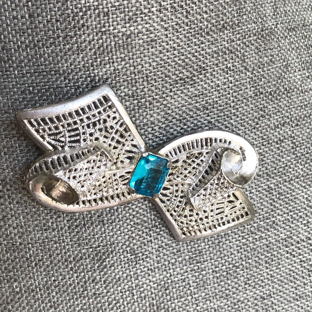 Vintage/Antique C-Clasp Brooch. Refurbished.